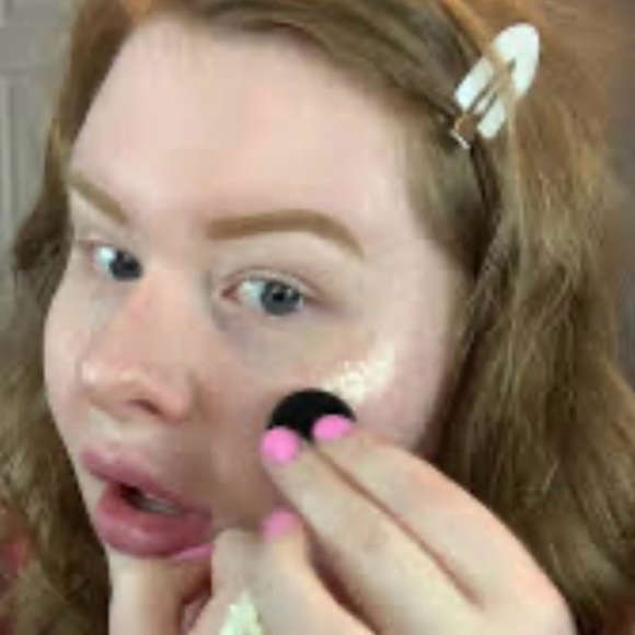 Brand New Profusion Liquid Glow Cosmetics Set - Picture 9 of 10